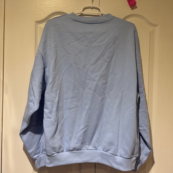 NWT ALO Yoga accolade crew sweatshirt medium seashell blue ✨ new + ribbed shorts - Picture 4 of 10
